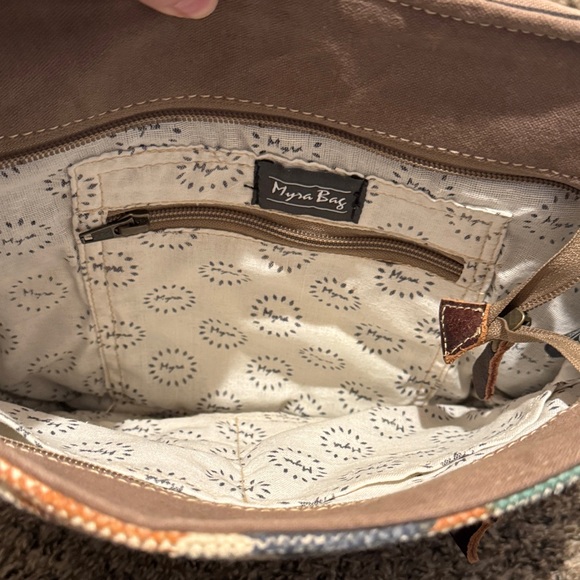 Multicolor Geometric Pattern bag - Picture 2 of 3